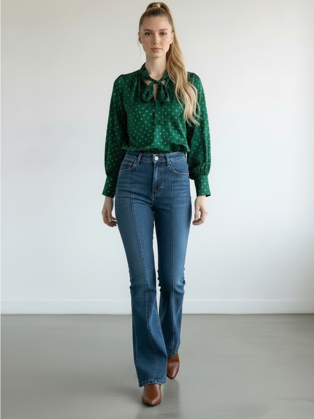 NWT Banana Republic High-Rise Flare Jeans in Medium Blue